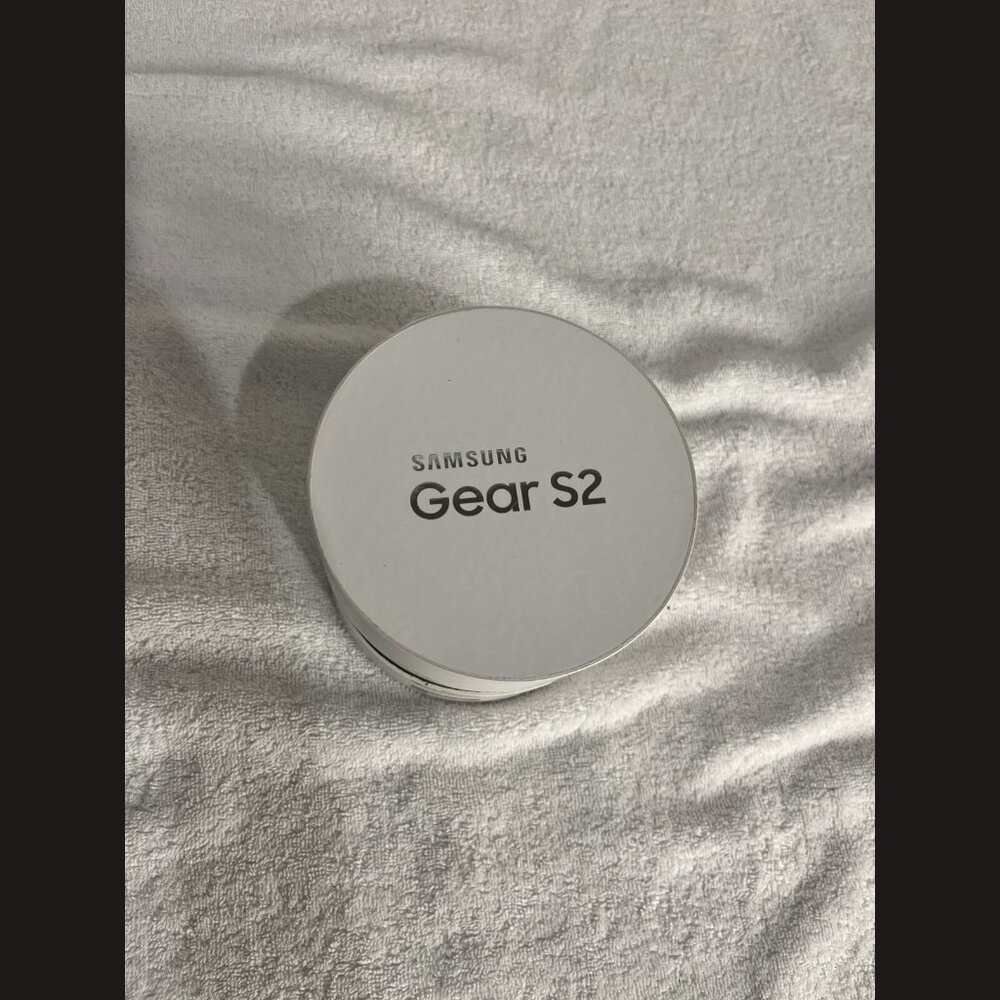 Samsung‎ Gear S2 Smartwatch 42 mm – Classic with Box & Accessories